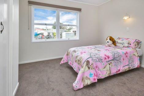 Photo of property in 102 Old Onerahi Road, Onerahi, Whangarei, 0110