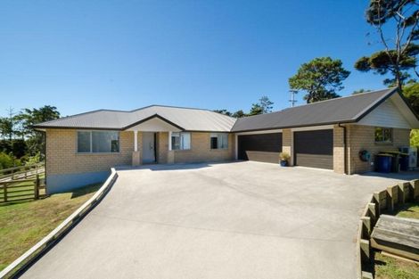 Photo of property in 24b Sunnyvale Road, Swanson, Auckland, 0614