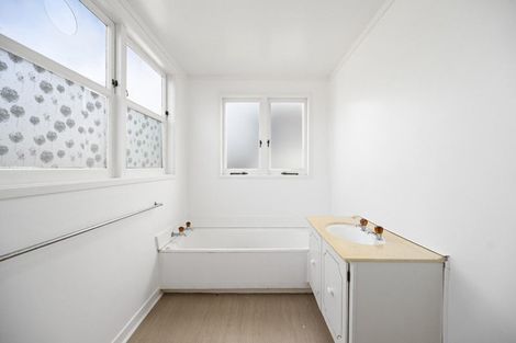 Photo of property in 41 Lake Crescent, Hamilton Lake, Hamilton, 3204