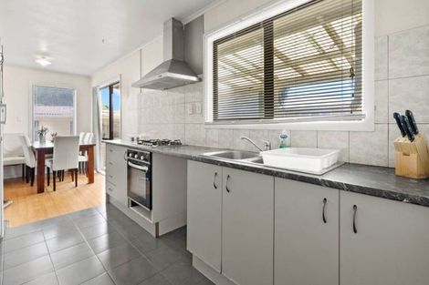 Photo of property in 12 Dolphin Street, Pakuranga, Auckland, 2010