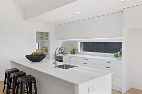 Photo of property in 17 Little Gem Road, Hornby, Christchurch, 8025