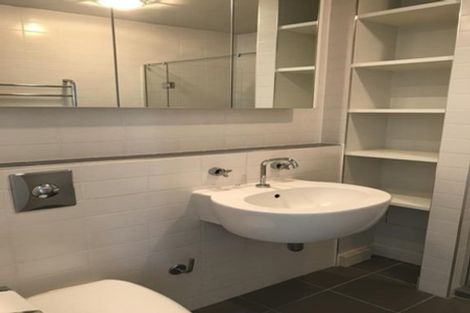 Photo of property in Montreaux Apartments, 10g/164 The Terrace, Wellington Central, Wellington, 6011