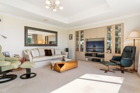 Photo of property in 143 Oriental Parade, Papamoa Beach, Papamoa, 3118