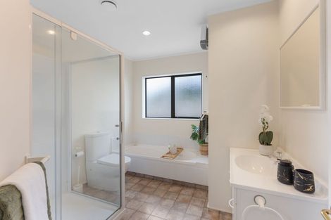 Photo of property in 15a Watson Drive, Paraparaumu Beach, Paraparaumu, 5032