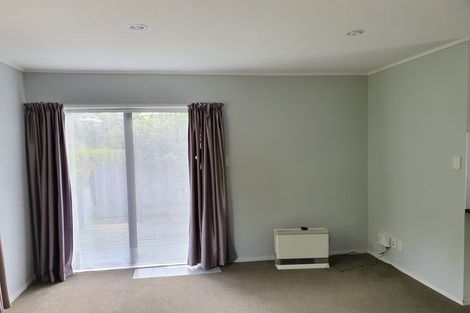 Photo of property in 1/24 Contessa Drive, Glenfield, Auckland, 0629