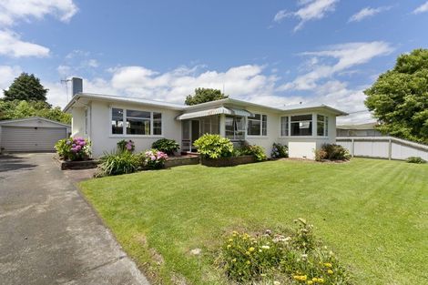 Photo of property in 18 Wincanton Place, Awapuni, Palmerston North, 4412