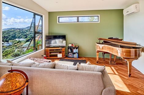 Photo of property in 30a Lagden Street, Camborne, Porirua, 5026