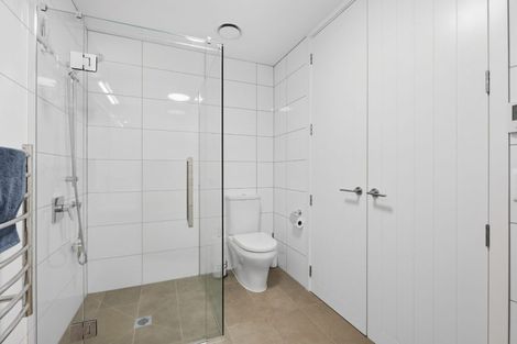 Photo of property in 76 Rewa Rewa Lane, Orewa, 0931
