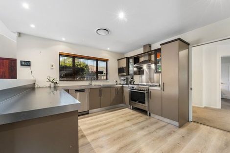 Photo of property in 17 Evergreen Place, Parklands, Christchurch, 8083