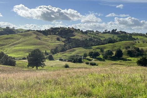 Photo of property in 118 Paparoa Station Road, Paparoa, 0571