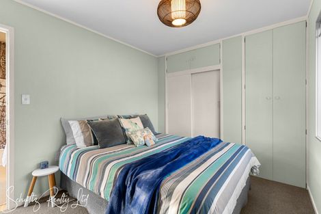 Photo of property in 23 Oxford Street, Whakapirau, 0583