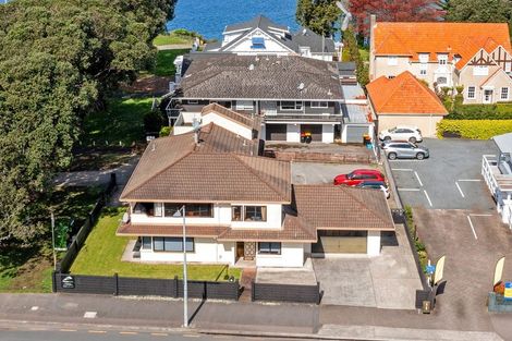 Photo of property in 2/182 Devonport Road, Tauranga, 3110