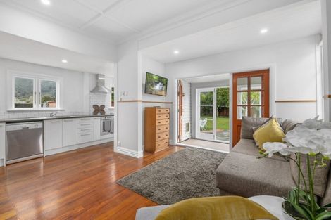 Photo of property in 2a Harris Street, Naenae, Lower Hutt, 5011