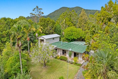 Photo of property in 2395 State Highway 1, Brynderwyn, Maungaturoto, 0587