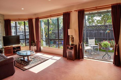 Photo of property in 16 Red Hibiscus Road, Stanmore Bay, Whangaparaoa, 0932