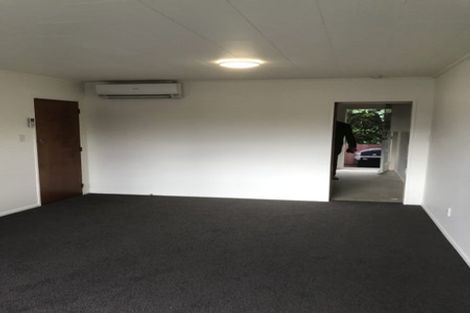 Photo of property in 4/210 Newlands Road, Newlands, Wellington, 6037