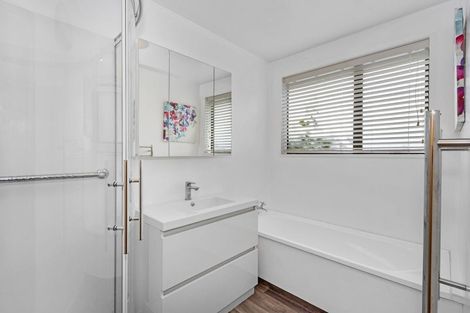 Photo of property in 2/3 Dumfries Drive, Hei Hei, Christchurch, 8042