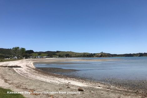 Photo of property in 99 Kawakawa Bay Coast Road, Kawakawa Bay, Papakura, 2585