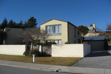 Photo of property in 10 Tenby Street, Wanaka, 9305