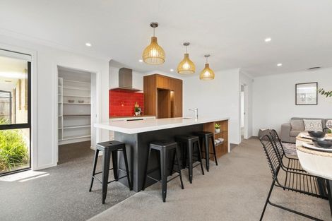 Photo of property in 2 Te Kio Crescent, Papamoa Beach, Papamoa, 3118