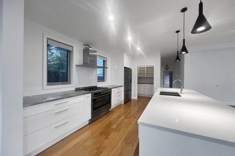 Photo of property in 4 Coates Grove, Silverstream, Upper Hutt, 5019