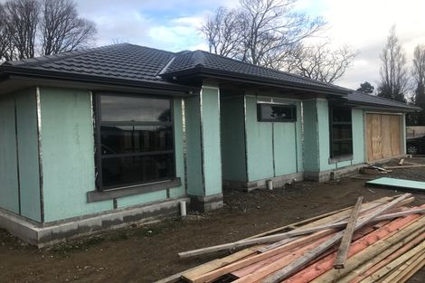 Photo of property in 5 Angus Place, Carterton, 5713