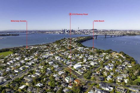 Photo of property in 2/19 Rodney Road, Northcote Point, Auckland, 0627