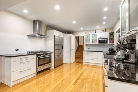 Photo of property in 32 Cockle Bay Road, Cockle Bay, Auckland, 2014