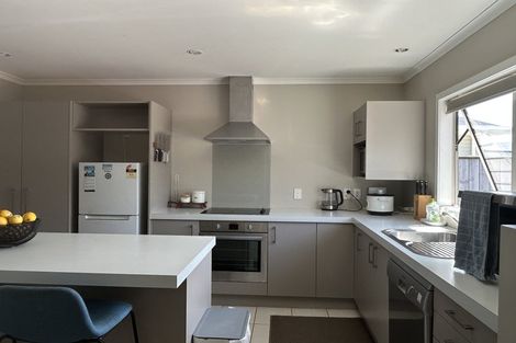 Photo of property in 33 Aparima Avenue, Miramar, Wellington, 6022