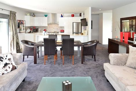 Photo of property in 33 Serene Place, Gulf Harbour, Whangaparaoa, 0930