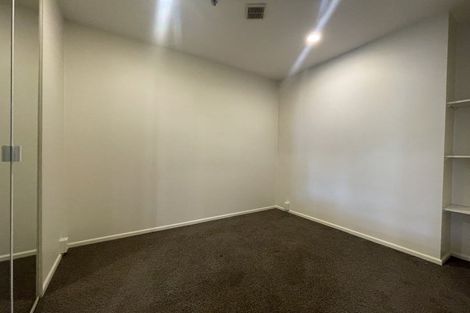 Photo of property in Terrace Garden Apartments, 9a/120 The Terrace, Wellington Central, Wellington, 6011