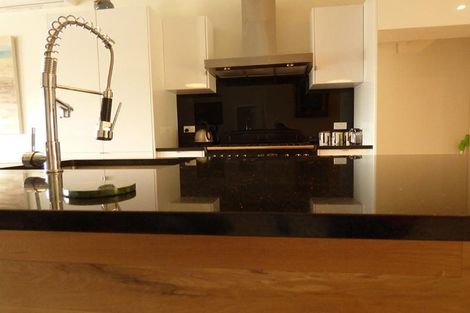 Photo of property in 12 Seabreeze Road, Narrow Neck, Auckland, 0624