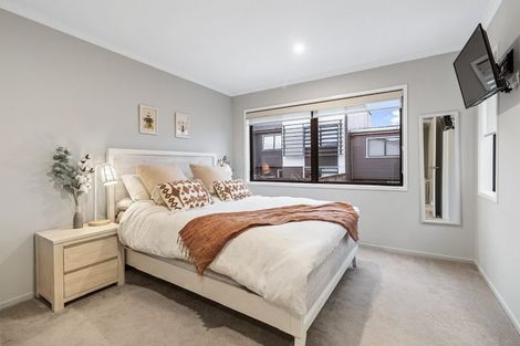 Photo of property in 8 Killick Place, Long Bay, Auckland, 0630