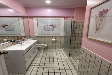 Photo of property in Zena Court, 4/11 Dufferin Street, Mount Victoria, Wellington, 6021