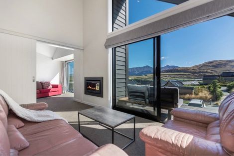 Photo of property in 8 Falconer Rise, Jacks Point, Queenstown, 9371