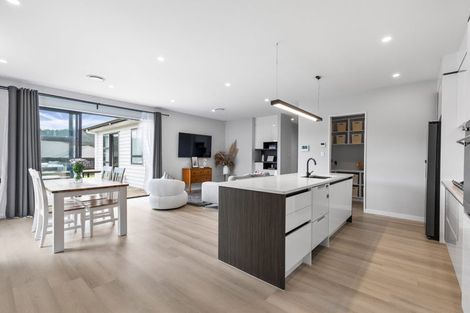 Photo of property in 202 Matua Road, Kumeu, 0810