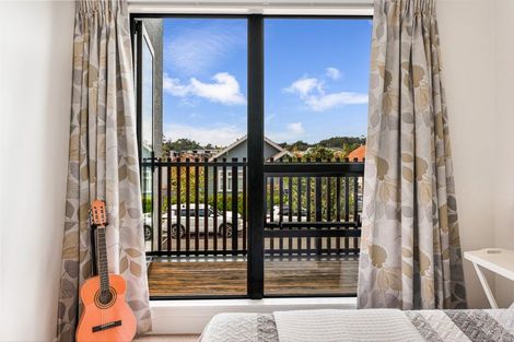 Photo of property in 12 Cochrane Road, Hobsonville, Auckland, 0616