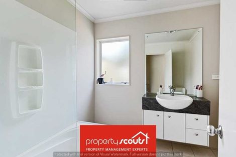 Photo of property in 10 Peachstone Lane, Henderson, Auckland, 0612