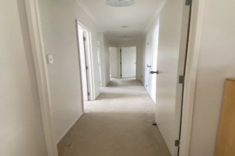 Photo of property in 84 Burswood Drive, Burswood, Auckland, 2013