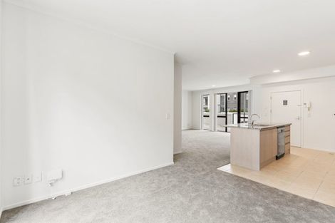 Photo of property in 8/130 Stancombe Road, Flat Bush, Auckland, 2016