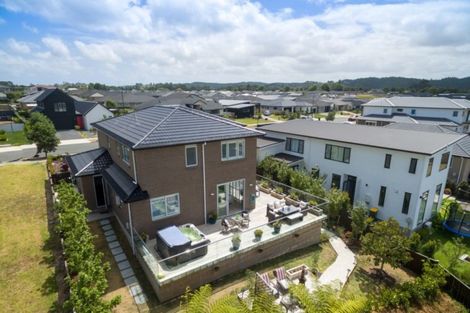 Photo of property in 88 Pohutukawa Parade, Riverhead, 0820