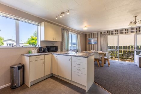 Photo of property in 8a Seddon Street, Dannevirke, 4930