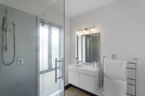 Photo of property in 5 Millpond Place, Parklands, Christchurch, 8083