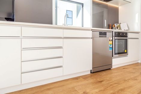 Photo of property in 9/14 Buffon Street, Waltham, Christchurch, 8023