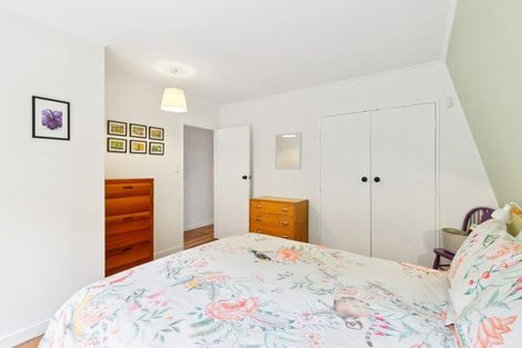 Photo of property in 79a Churton Drive, Churton Park, Wellington, 6037