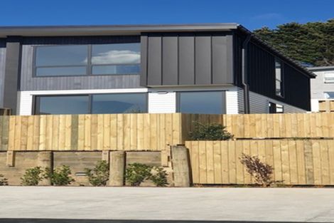 Photo of property in 15/62 Spenmoor Street, Newlands, Wellington, 6037