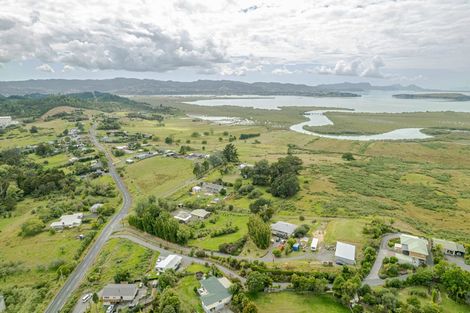 Photo of property in 32 Toetoe Road, Otaika, Whangarei, 0170