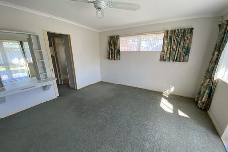 Photo of property in 30 Strachan Way, Highbury, Palmerston North, 4412