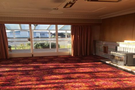 Photo of property in 1 Balmoral Street, Waimate, 7924