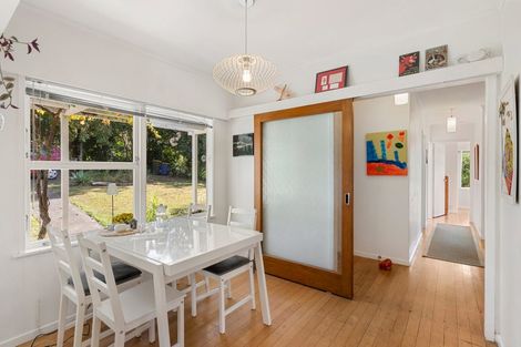 Photo of property in 22 Park Road, Glenfield, Auckland, 0629